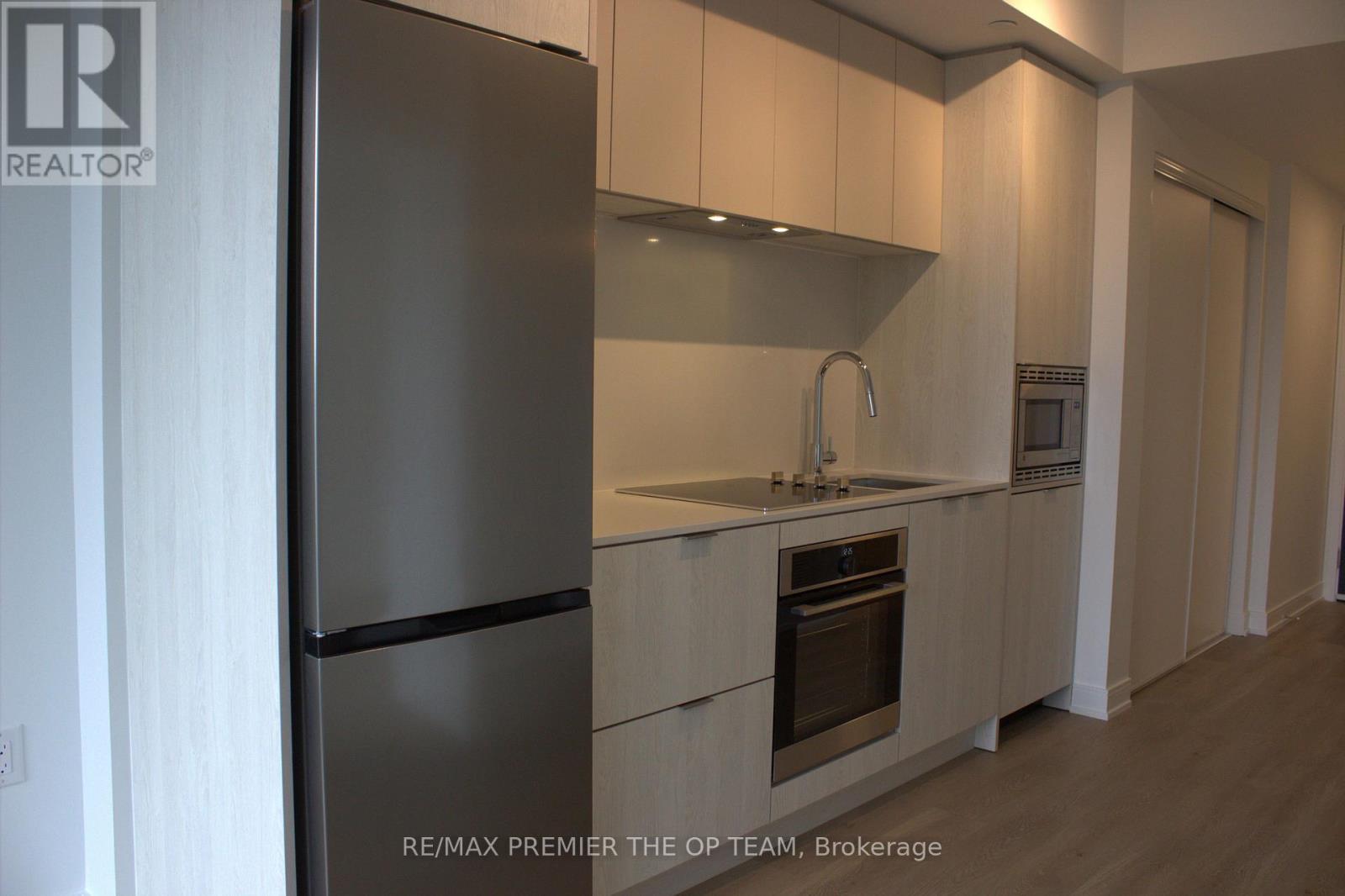 1520 - 3009 Novar Road, Mississauga, Ontario  L5B 0P9 - Photo 10 - W12429857