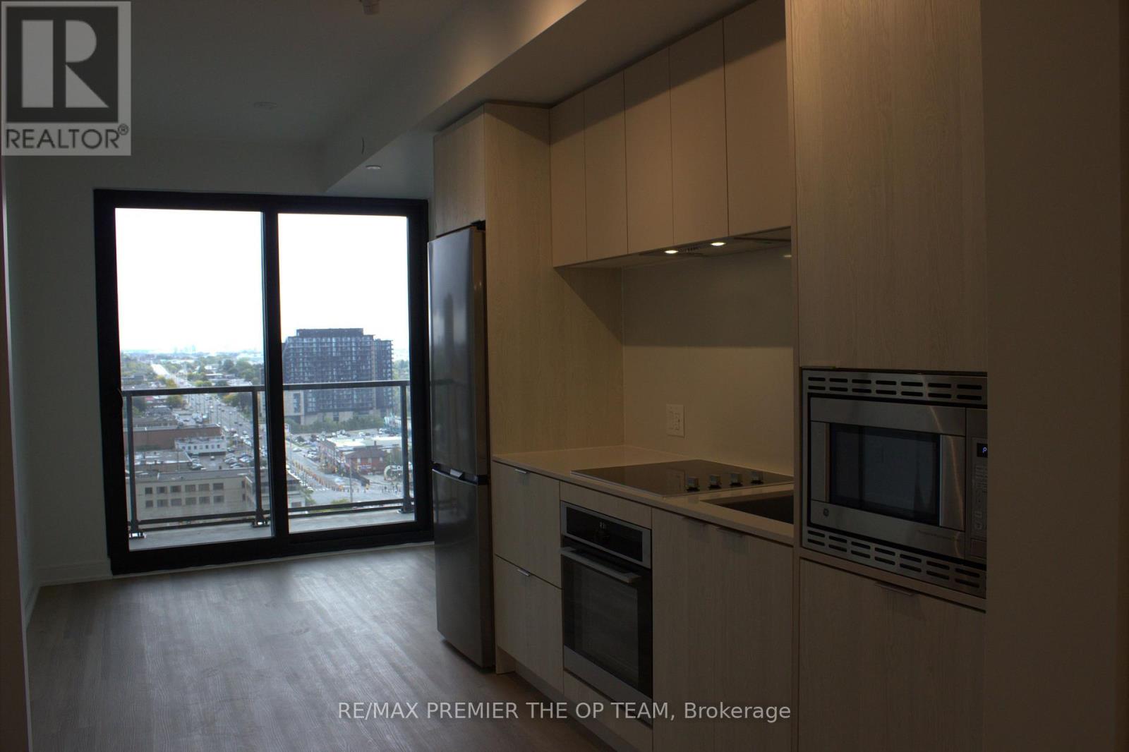 1520 - 3009 Novar Road, Mississauga, Ontario  L5B 0P9 - Photo 17 - W12429857