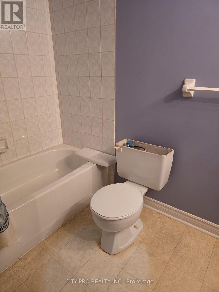 55 Rain Lily Lane, Brampton, Ontario  L6R 1S5 - Photo 7 - W12429868