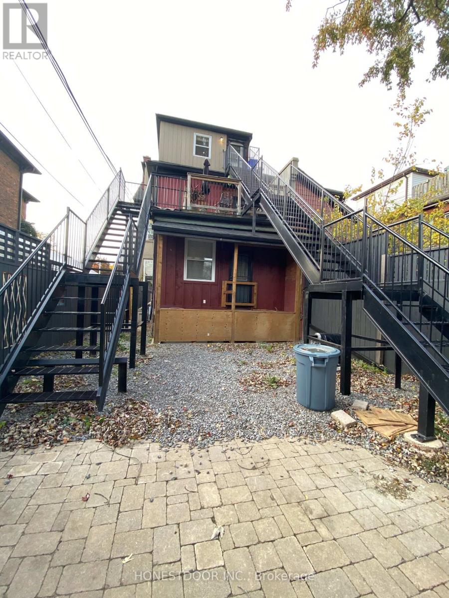 103 Victoria Avenue S, Hamilton, Ontario  L8N 2S9 - Photo 3 - X12429826