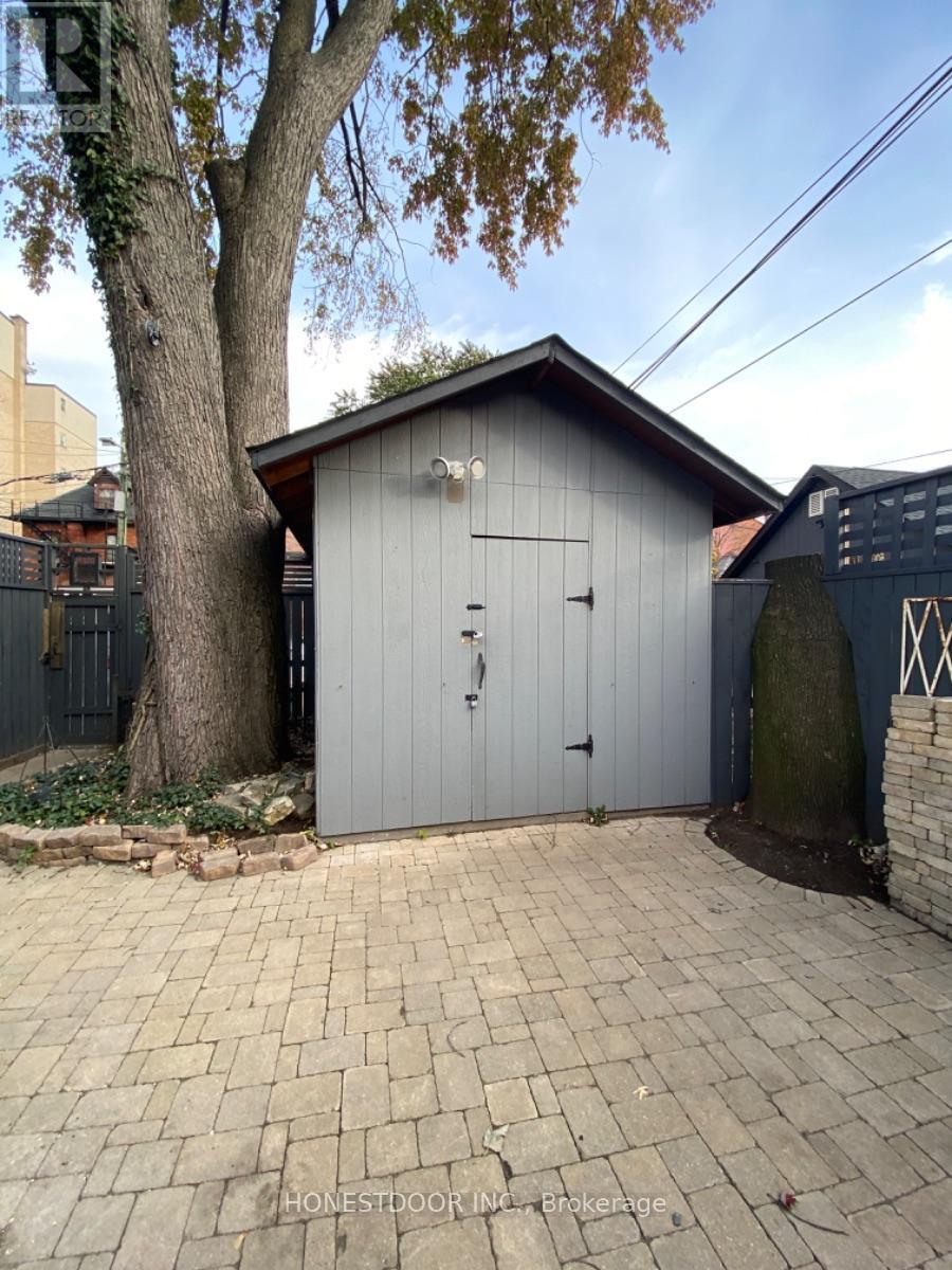 103 Victoria Avenue S, Hamilton, Ontario  L8N 2S9 - Photo 35 - X12429826