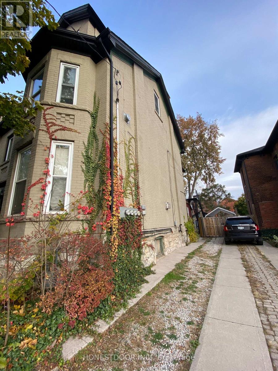 103 Victoria Avenue S, Hamilton, Ontario  L8N 2S9 - Photo 4 - X12429826