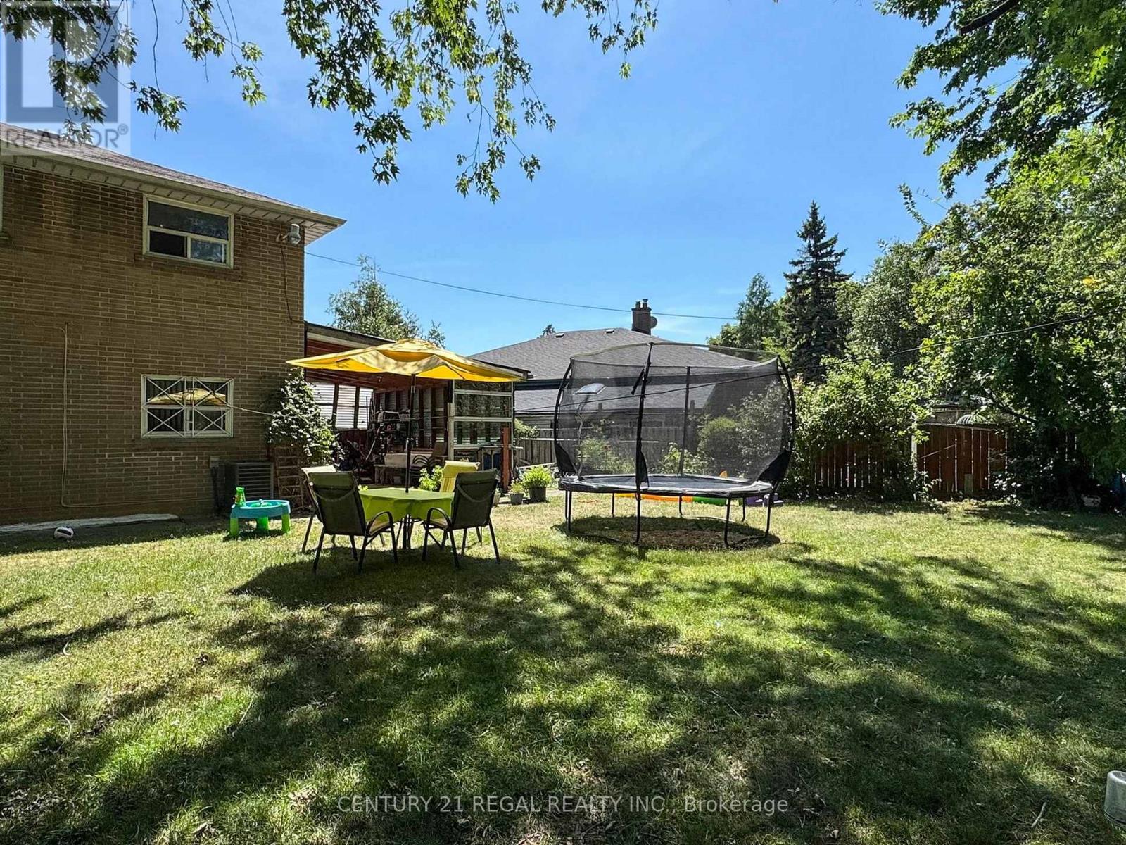 94 Billington Crescent, Toronto, Ontario  M3A 2G6 - Photo 46 - C12429907