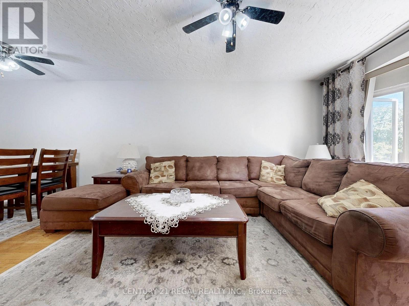94 Billington Crescent, Toronto, Ontario  M3A 2G6 - Photo 6 - C12429907