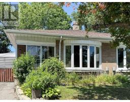 94 BILLINGTON CRESCENT, Toronto, Ontario