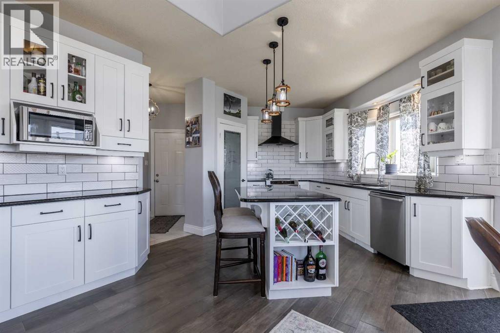 406 Meadow Lark Drive, Rural Lethbridge County, Alberta  T1J 4R9 - Photo 10 - A2257226