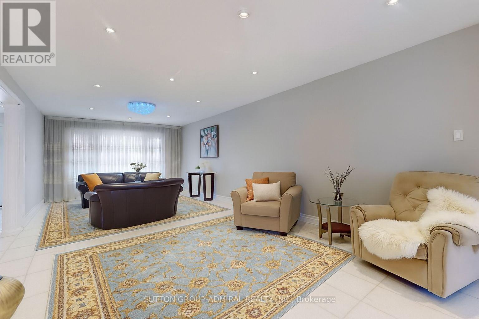 160 Marwood Place, Vaughan, Ontario  L6A 1C4 - Photo 5 - N12396570