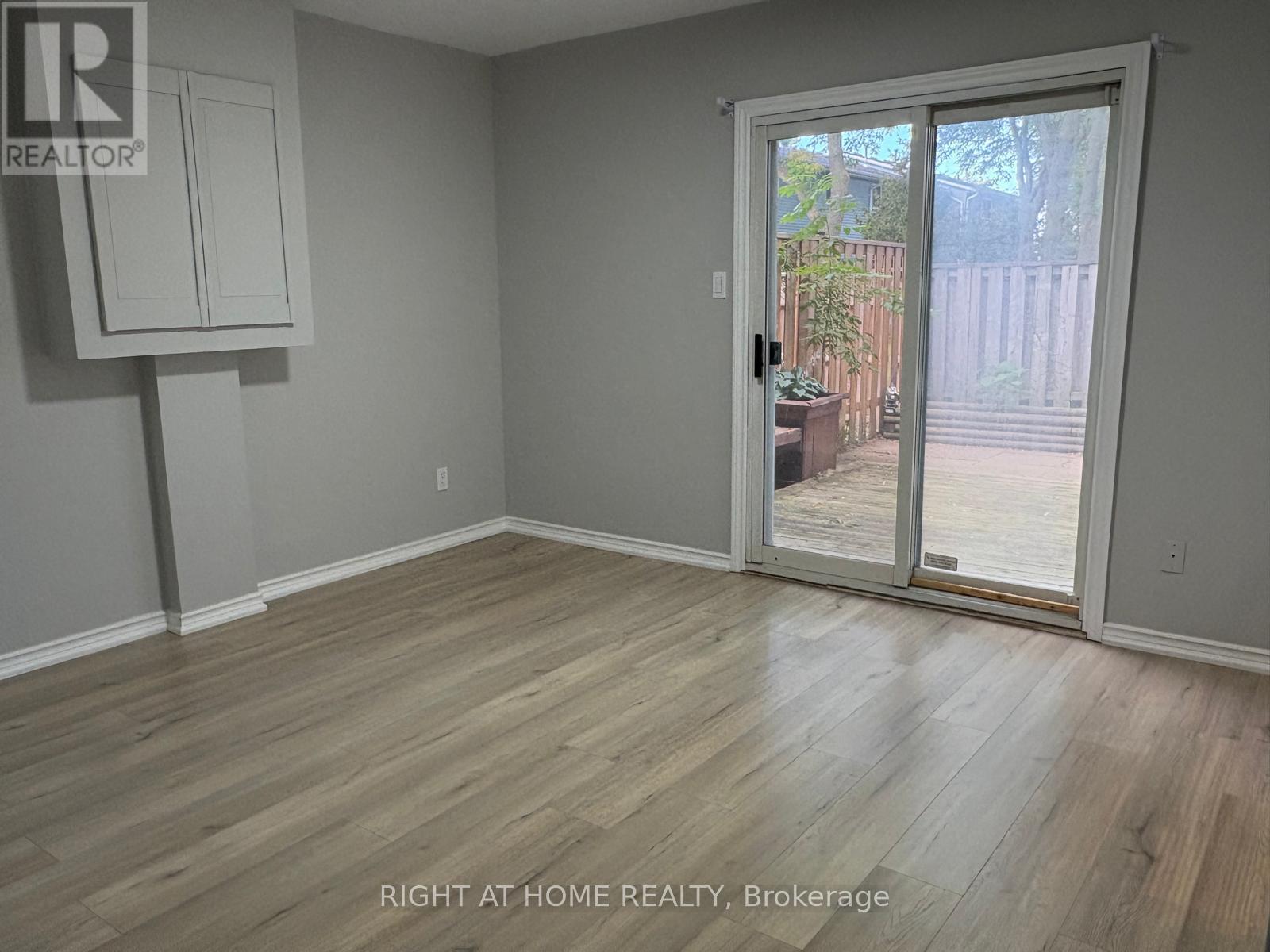 40 - 40 Harmony Circle, Bradford West Gwillimbury, Ontario  L3Z 2T9 - Photo 12 - N12429889