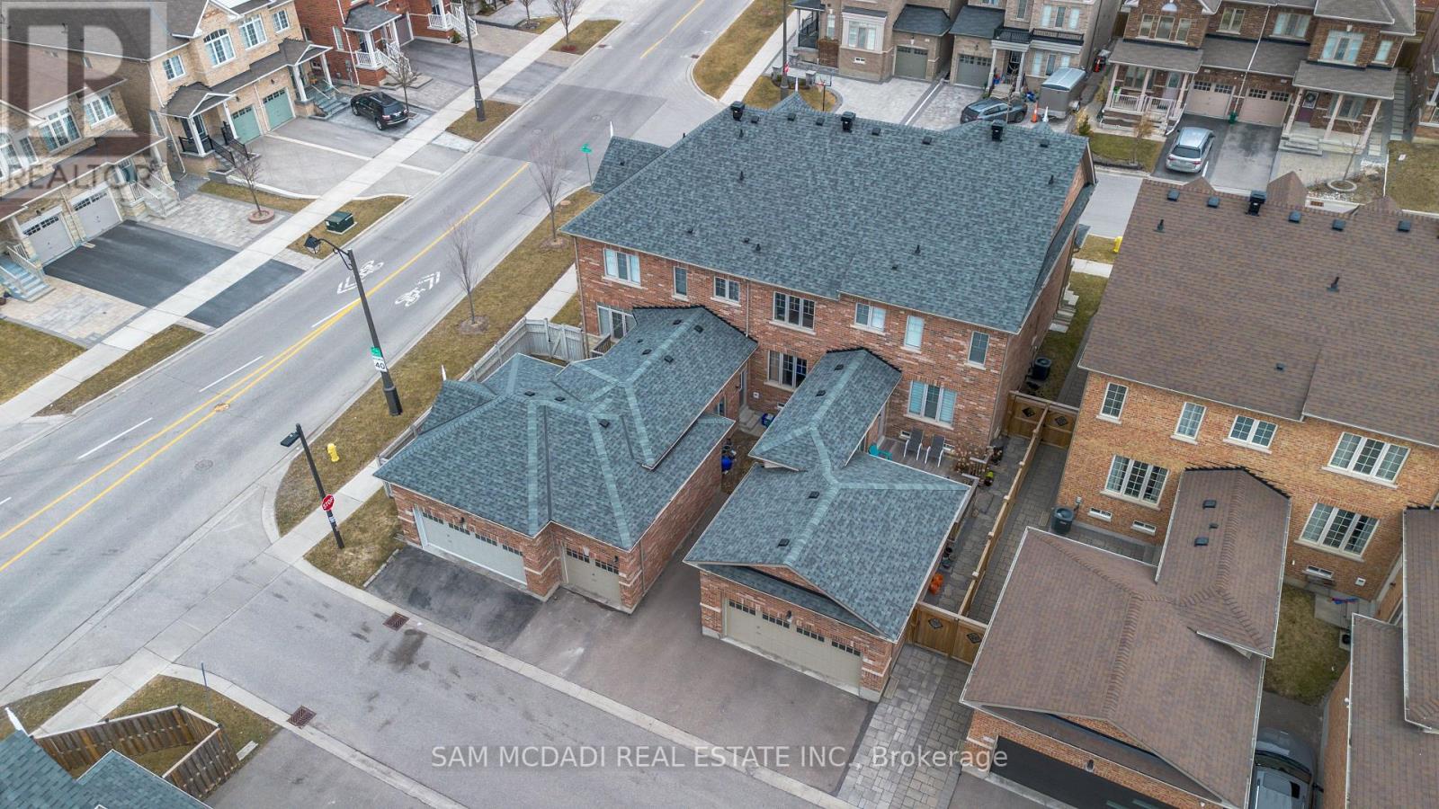 3 Henry Bauer Avenue, Markham, Ontario  L6C 0W8 - Photo 10 - N12429899