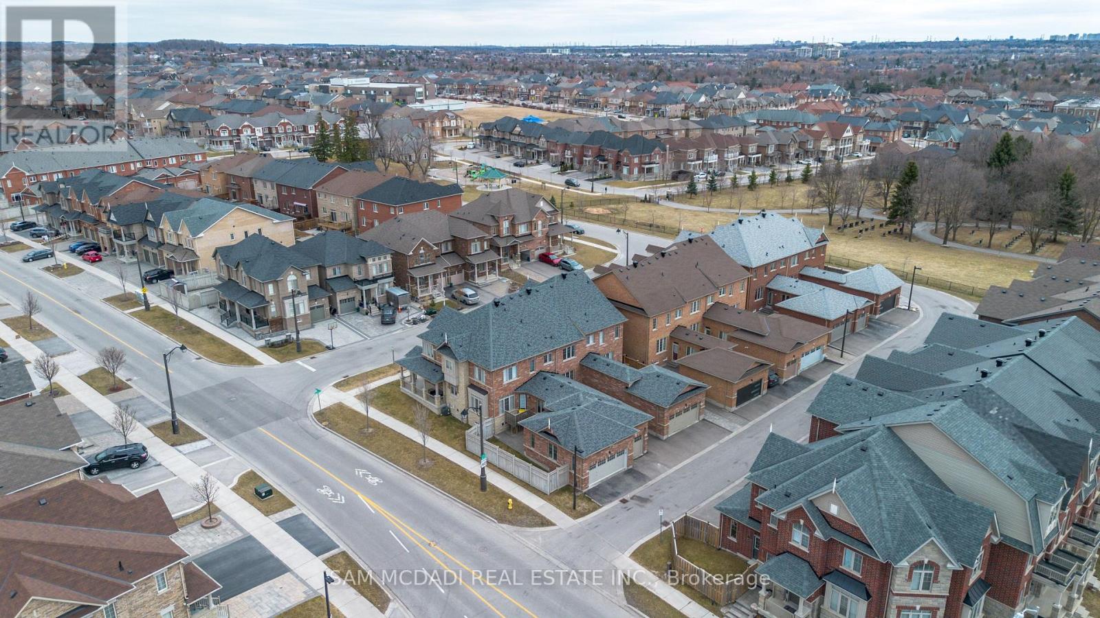 3 Henry Bauer Avenue, Markham, Ontario  L6C 0W8 - Photo 12 - N12429899
