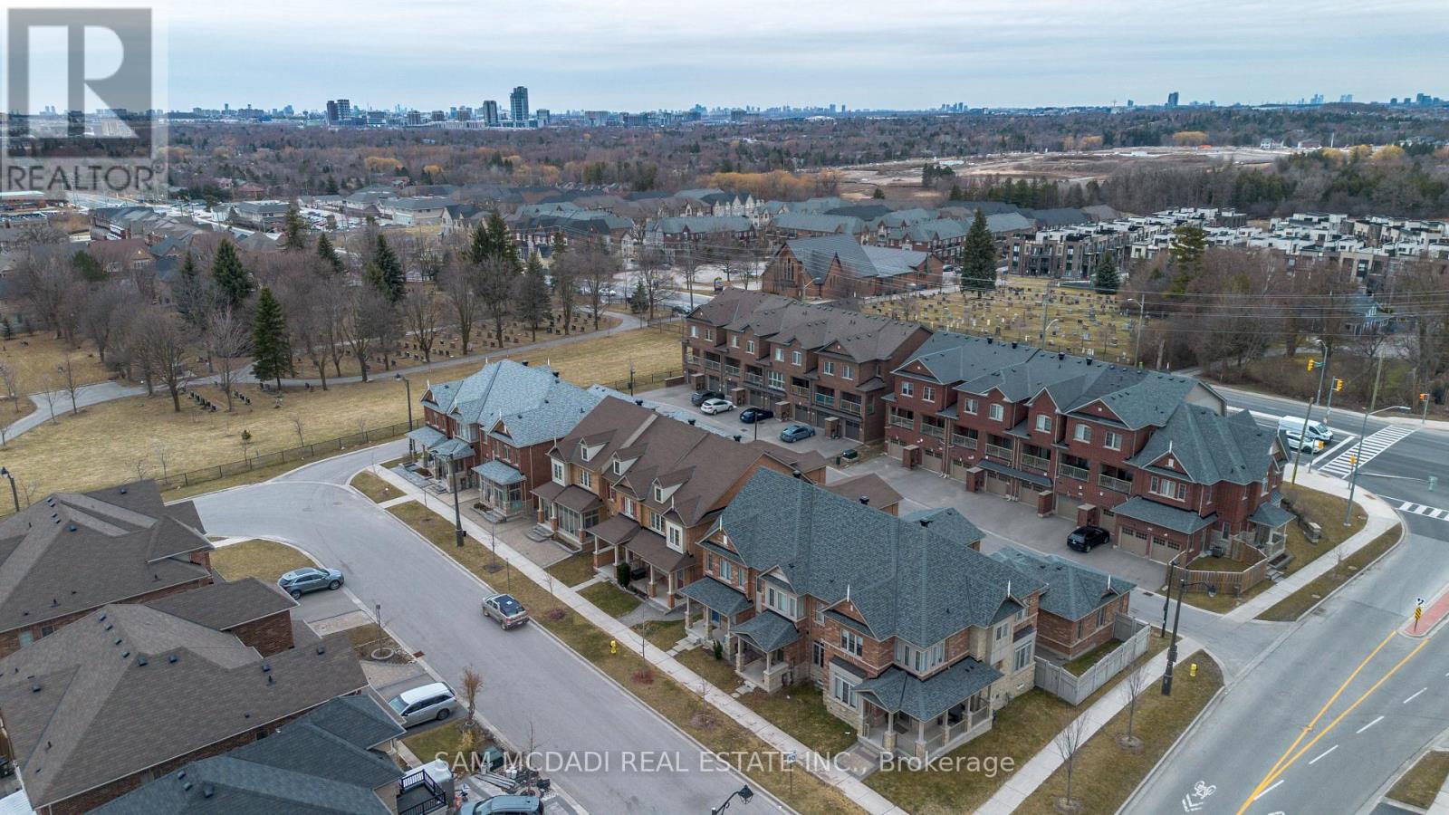 3 Henry Bauer Avenue, Markham, Ontario  L6C 0W8 - Photo 13 - N12429899