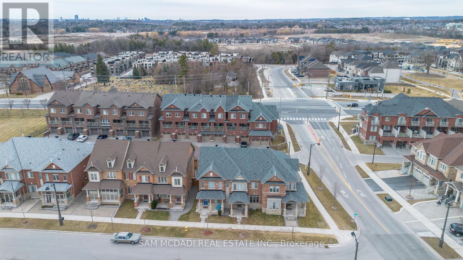 3 Henry Bauer Avenue, Markham, Ontario  L6C 0W8 - Photo 14 - N12429899