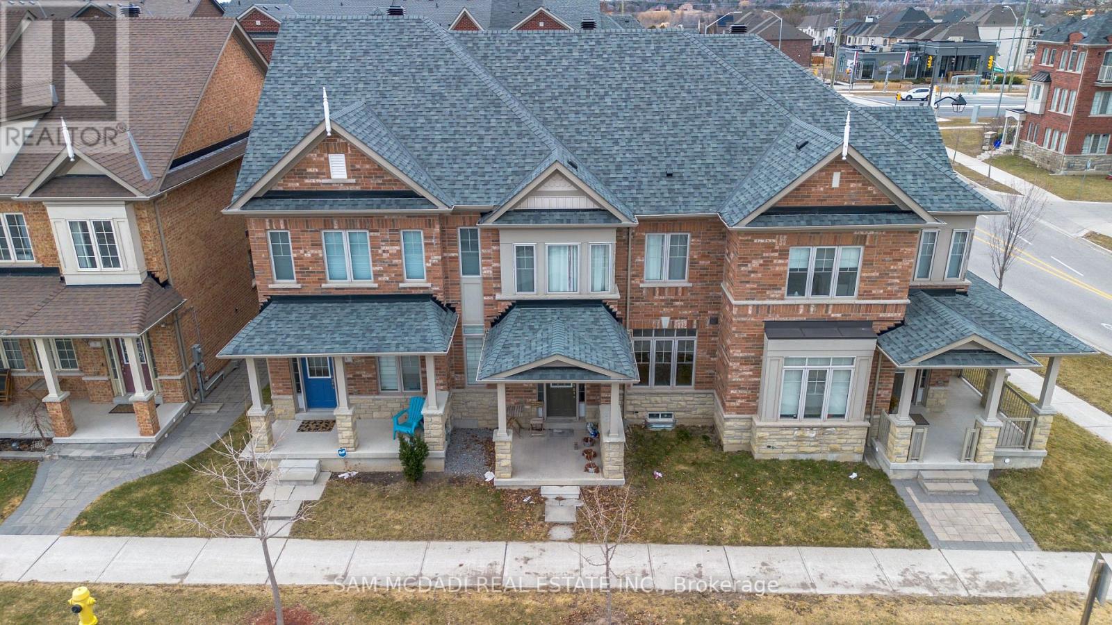 3 Henry Bauer Avenue, Markham, Ontario  L6C 0W8 - Photo 6 - N12429899