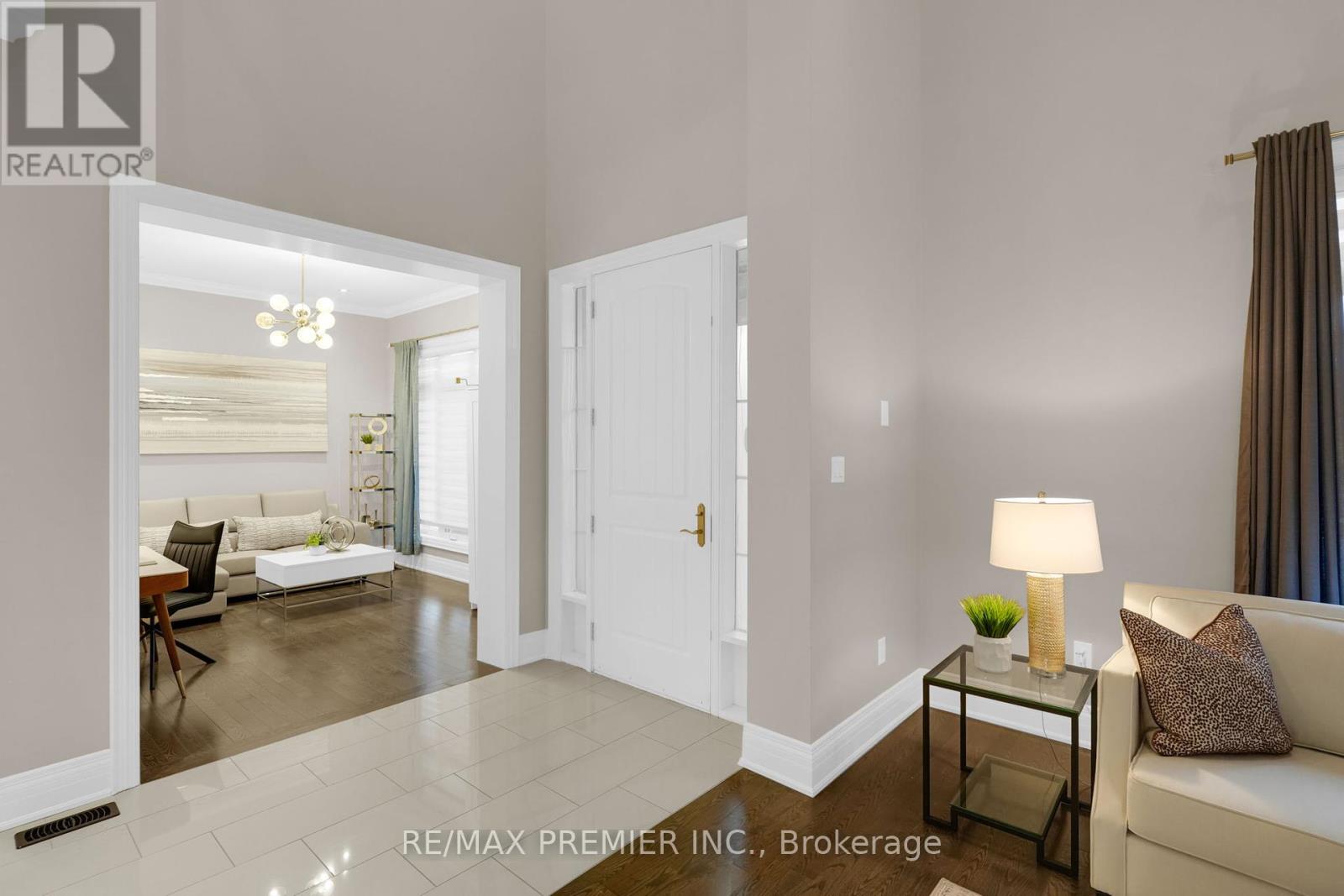 15 Peter Glass Road, King, Ontario  L7B 0M7 - Photo 3 - N12429919