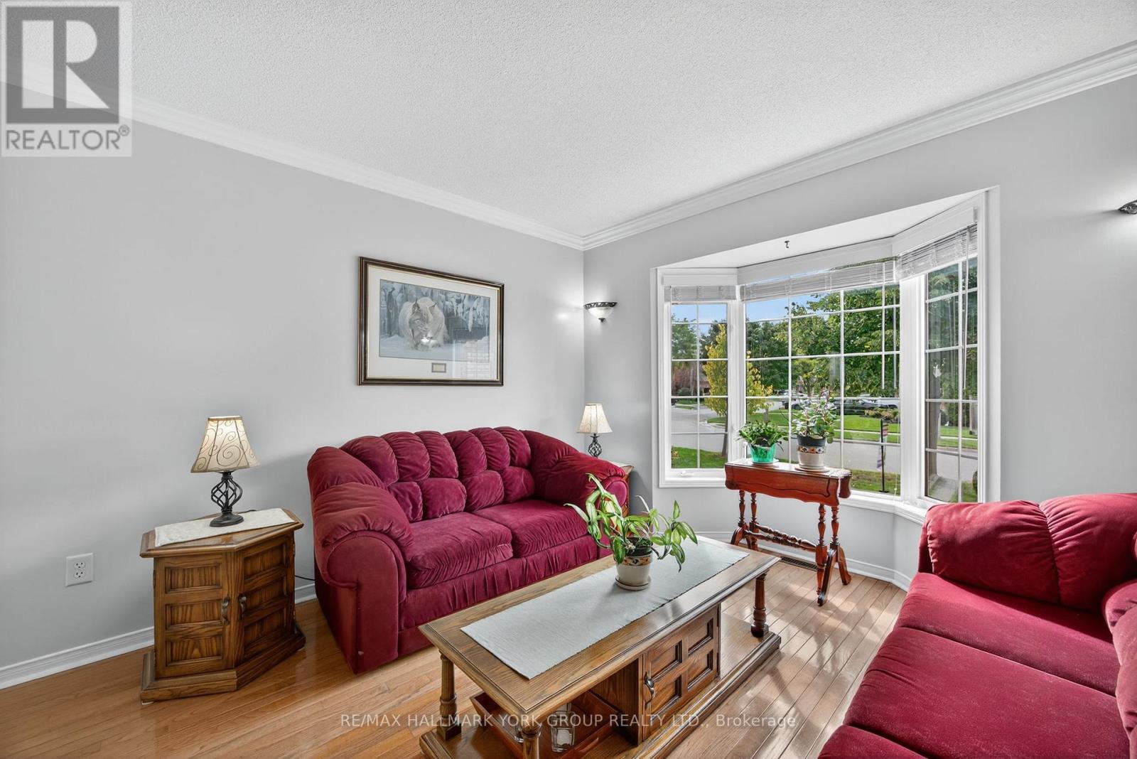 9 Reynolds Avenue, New Tecumseth, Ontario  L0G 1A0 - Photo 4 - N12429928