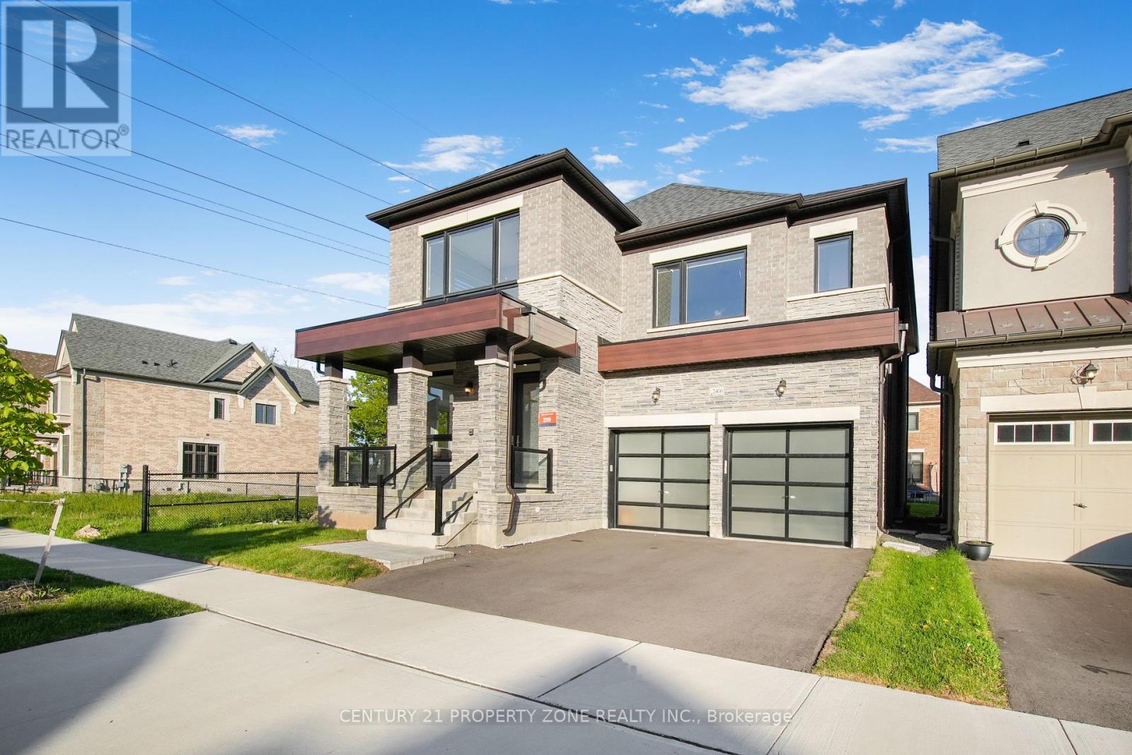 2406 Charles Cornwall Avenue, Oakville, Ontario  L6M 5M4 - Photo 2 - W12429924