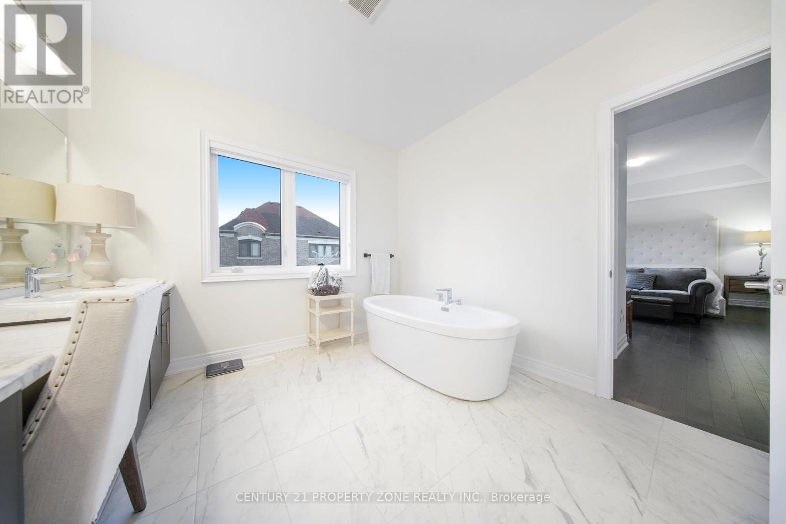 2406 Charles Cornwall Avenue, Oakville, Ontario  L6M 5M4 - Photo 28 - W12429924