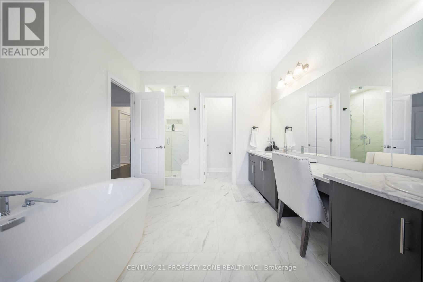 2406 Charles Cornwall Avenue, Oakville, Ontario  L6M 5M4 - Photo 29 - W12429924