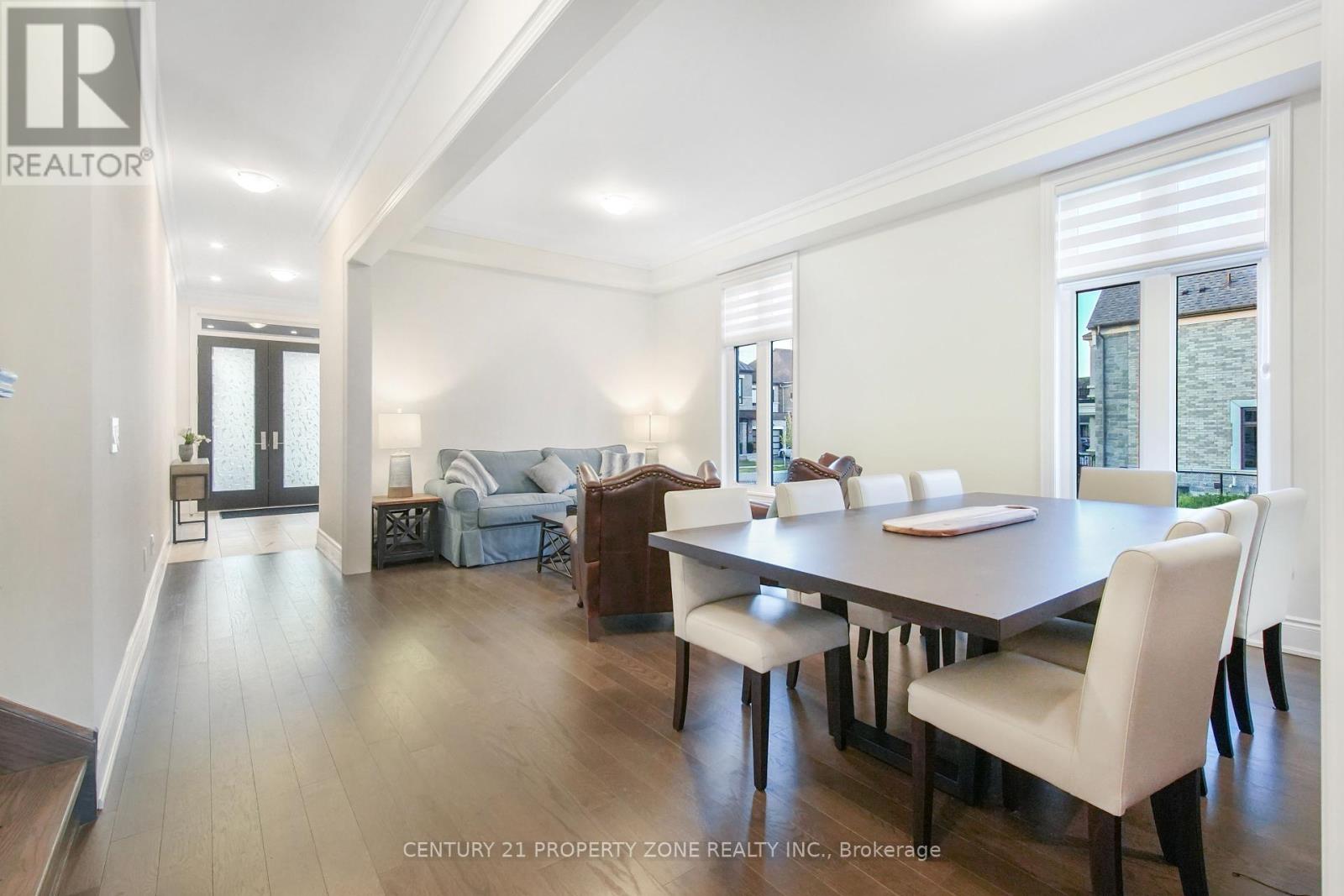 2406 Charles Cornwall Avenue, Oakville, Ontario  L6M 5M4 - Photo 8 - W12429924