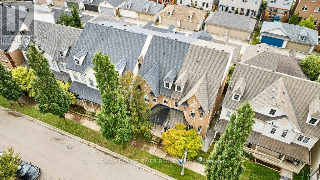 104 Roxton Road, Oakville, Ontario  L6H 6V4 - Photo 2 - W12429929