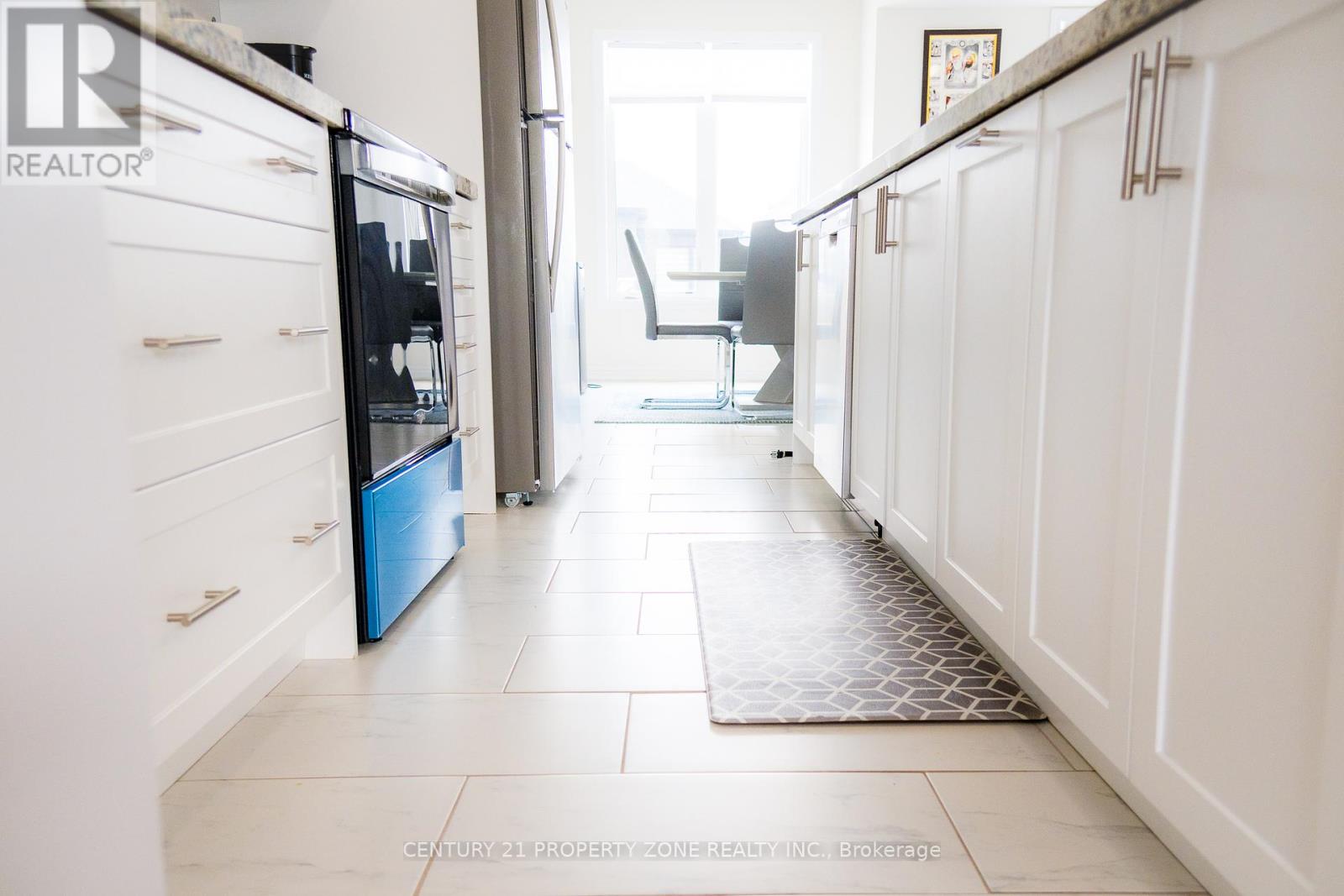43 Camino Real Drive, Caledon, Ontario  L7C 1Z9 - Photo 14 - W12429931