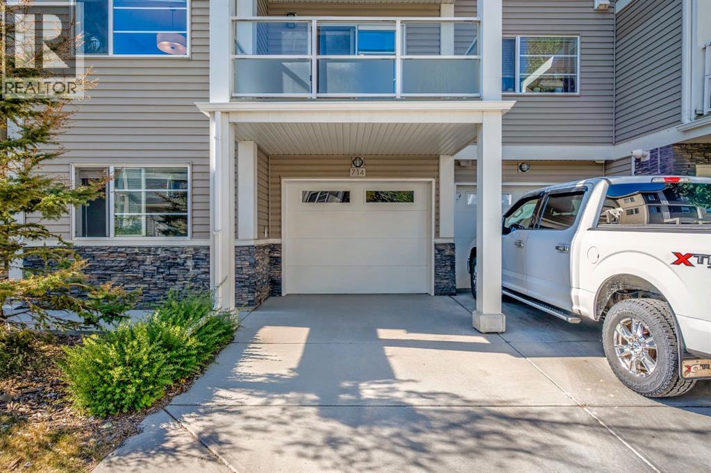 714 Redstone View Ne, Calgary, Alberta  T3N 0M9 - Photo 4 - A2259713