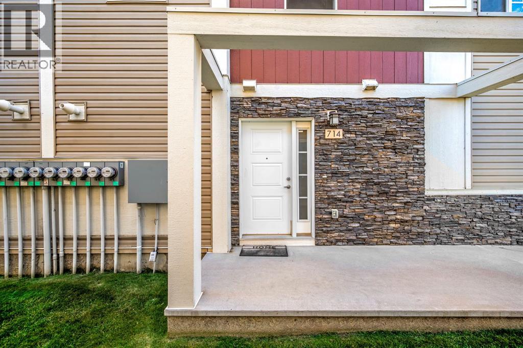 714 Redstone View Ne, Calgary, Alberta  T3N 0M9 - Photo 5 - A2259713