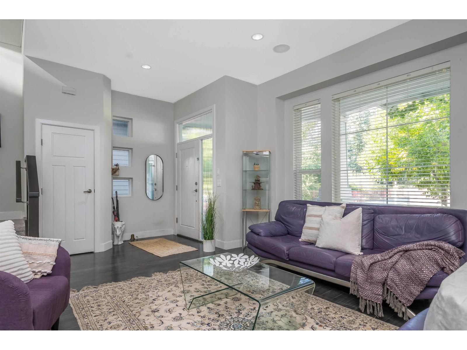 16772 23 Avenue, Surrey, British Columbia  V3Z 0M7 - Photo 4 - R3052575