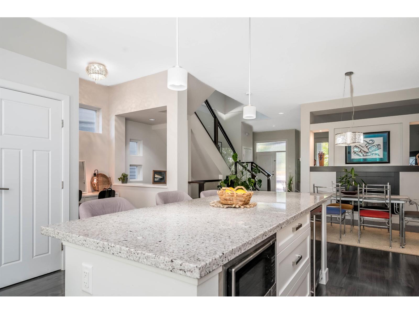 16772 23 Avenue, Surrey, British Columbia  V3Z 0M7 - Photo 13 - R3052575