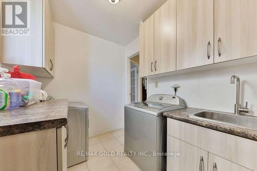 5275 Thornwood Drive, Mississauga, Ontario  L4Z 3J3 - Photo 22 - W12428495