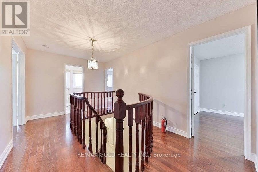 5275 Thornwood Drive, Mississauga, Ontario  L4Z 3J3 - Photo 24 - W12428495