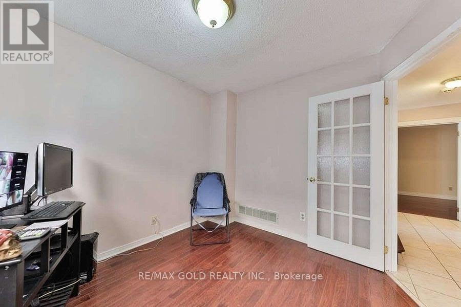 5275 Thornwood Drive, Mississauga, Ontario  L4Z 3J3 - Photo 26 - W12428495