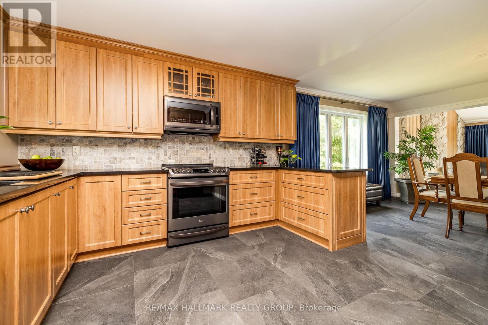 1329 South Gower Drive S, North Grenville, Ontario  K0G 1J0 - Photo 11 - X12429936