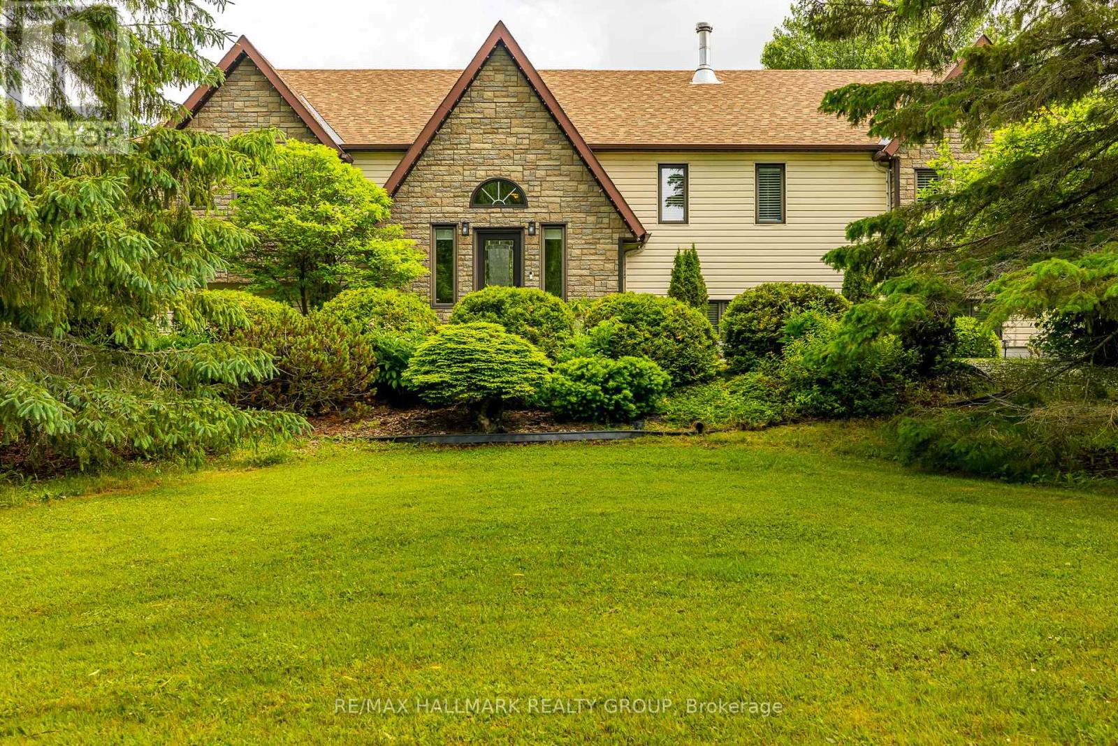 1329 South Gower Drive S, North Grenville, Ontario  K0G 1J0 - Photo 5 - X12429936