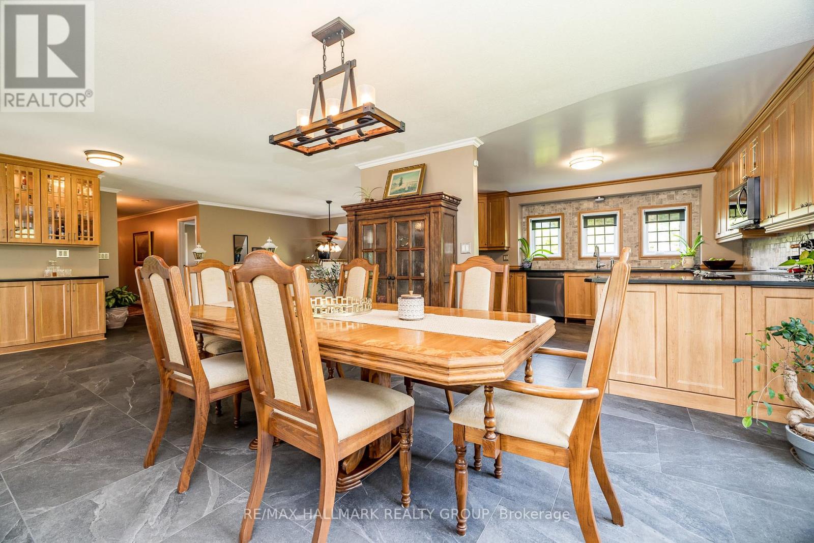1329 South Gower Drive S, North Grenville, Ontario  K0G 1J0 - Photo 9 - X12429936