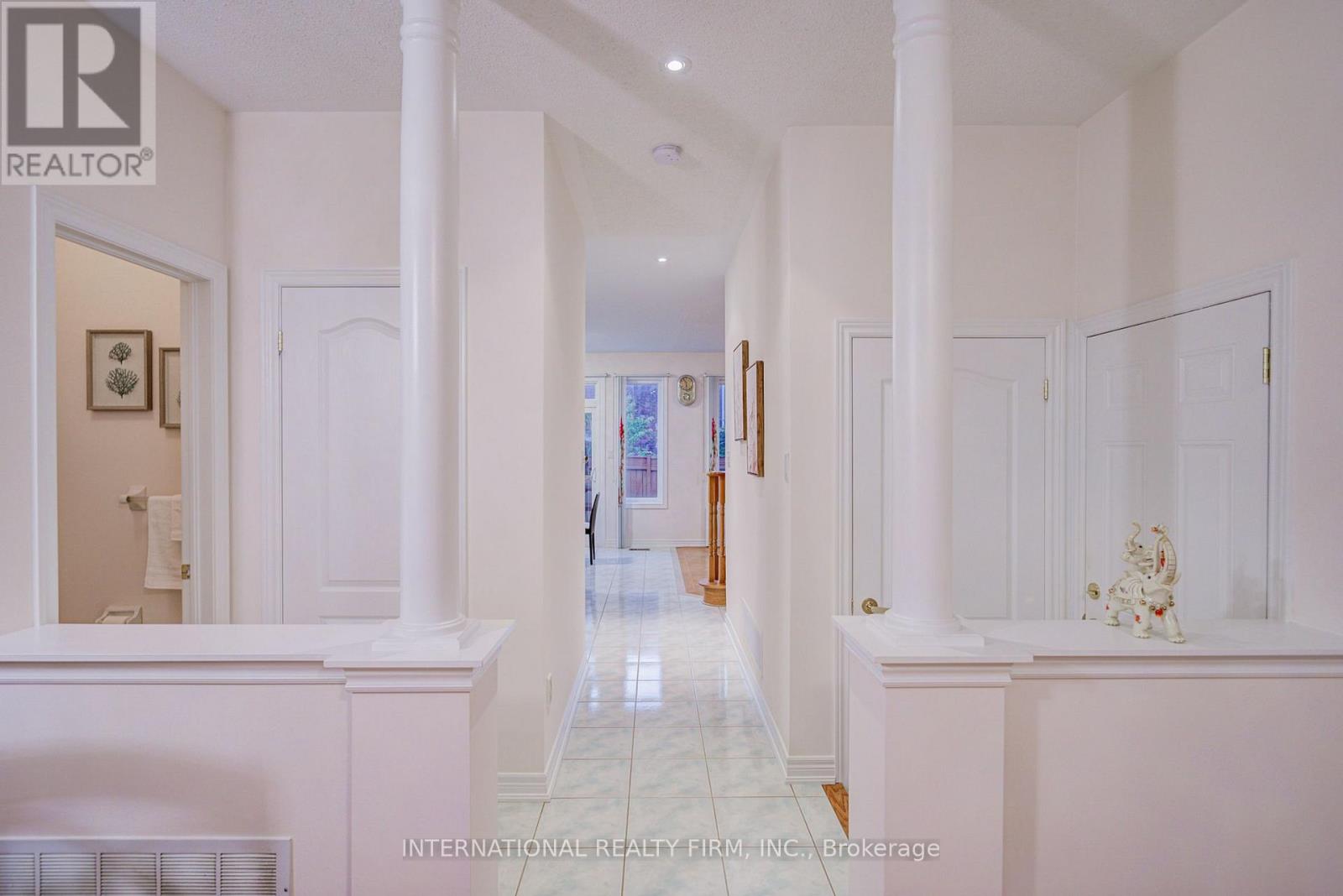 77 Saint James Avenue, Vaughan, Ontario  L4H 3E8 - Photo 15 - N12426359