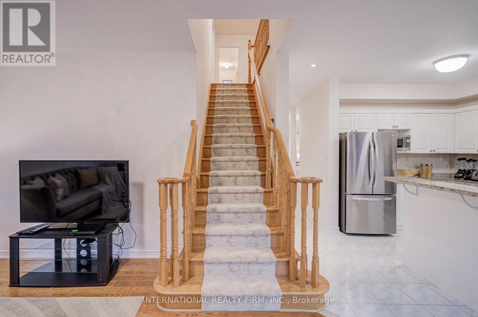 77 Saint James Avenue, Vaughan, Ontario  L4H 3E8 - Photo 27 - N12426359