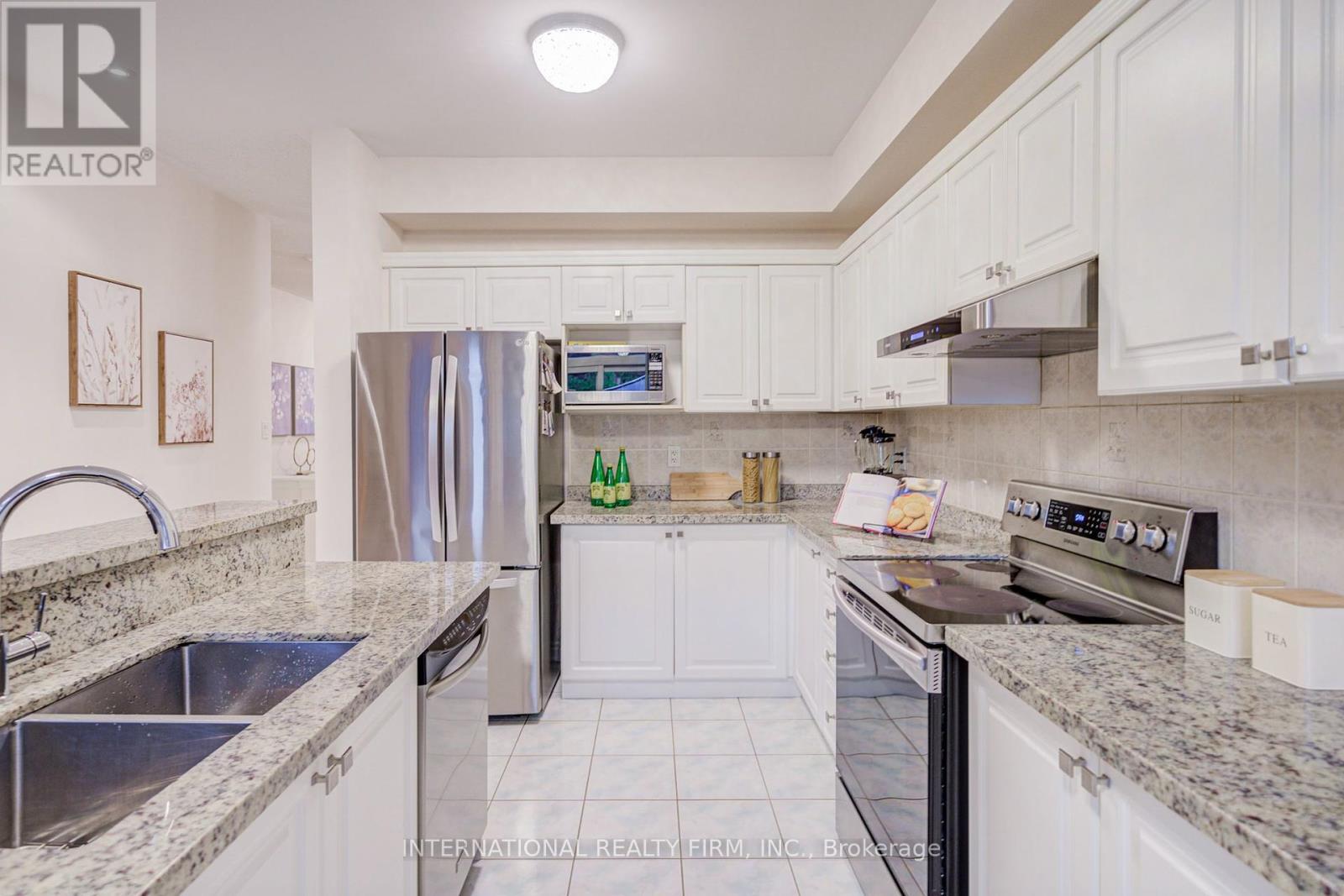 77 Saint James Avenue, Vaughan, Ontario  L4H 3E8 - Photo 23 - N12426359