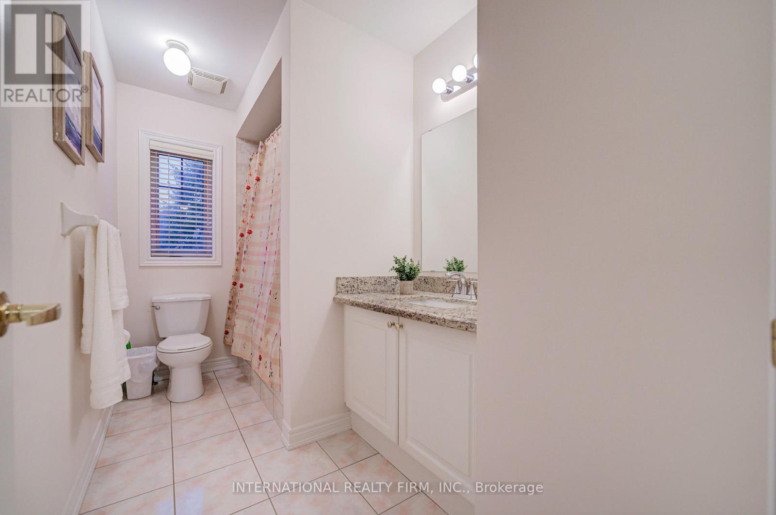 77 Saint James Avenue, Vaughan, Ontario  L4H 3E8 - Photo 30 - N12426359