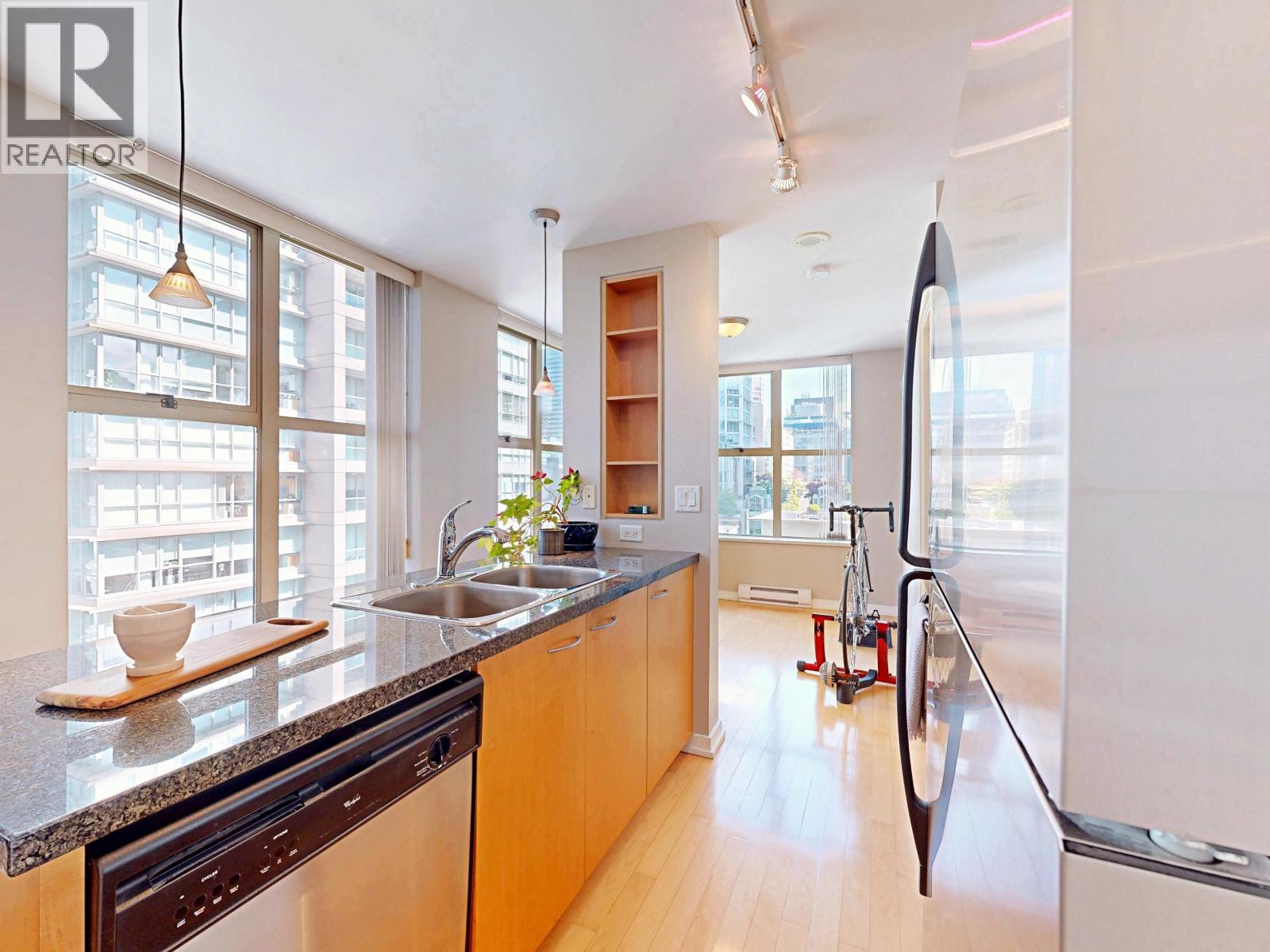 1003 969 Richards Street, Vancouver, British Columbia  V6B 1A8 - Photo 5 - R3052829