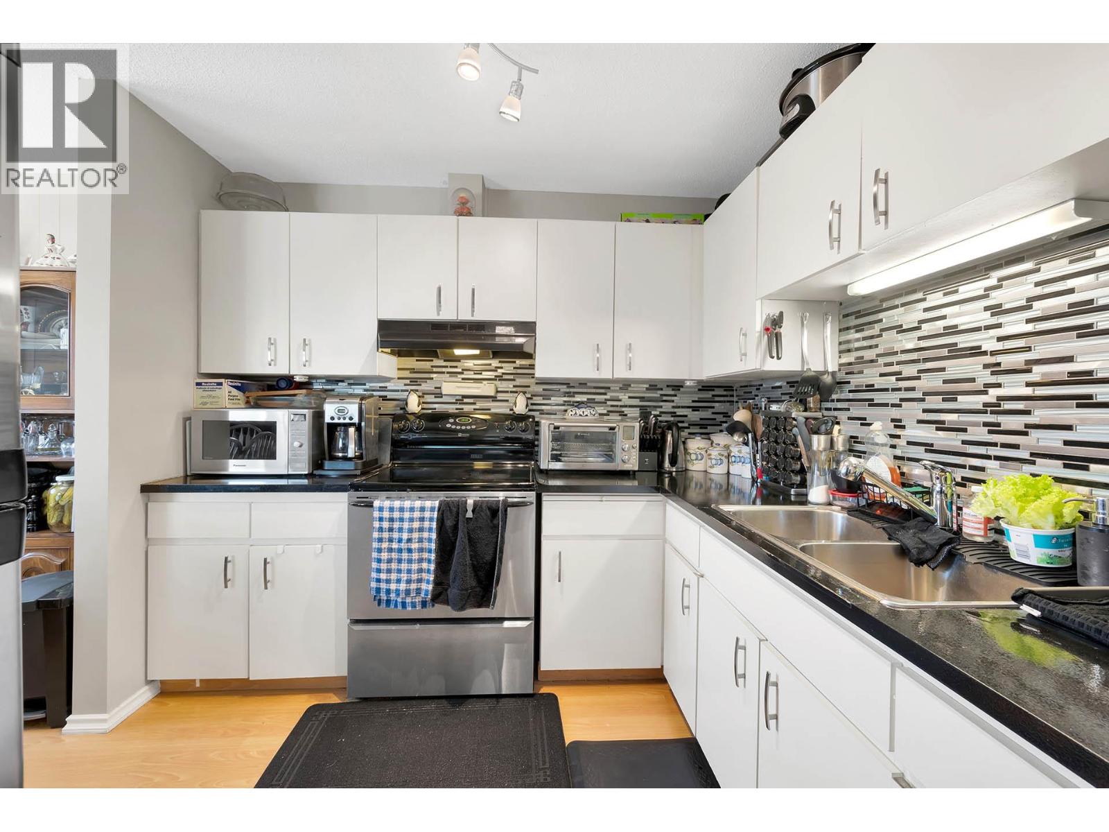 800 Valhalla Drive Unit# 102, Kamloops, British Columbia  V2B 1R8 - Photo 12 - 10364239