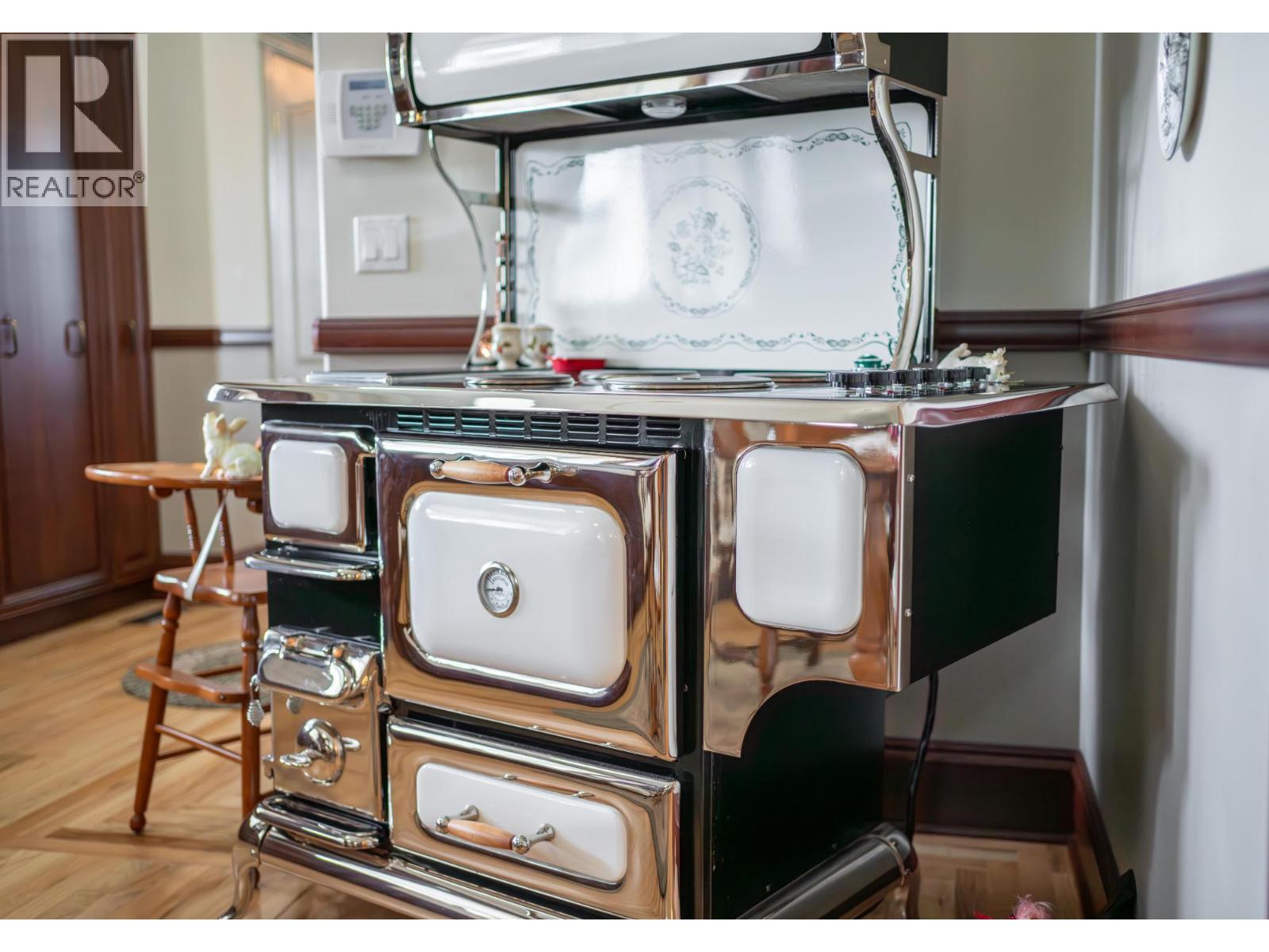 120 Wattsville Road, Cranbrook, British Columbia  V1C 5A4 - Photo 9 - 10364157