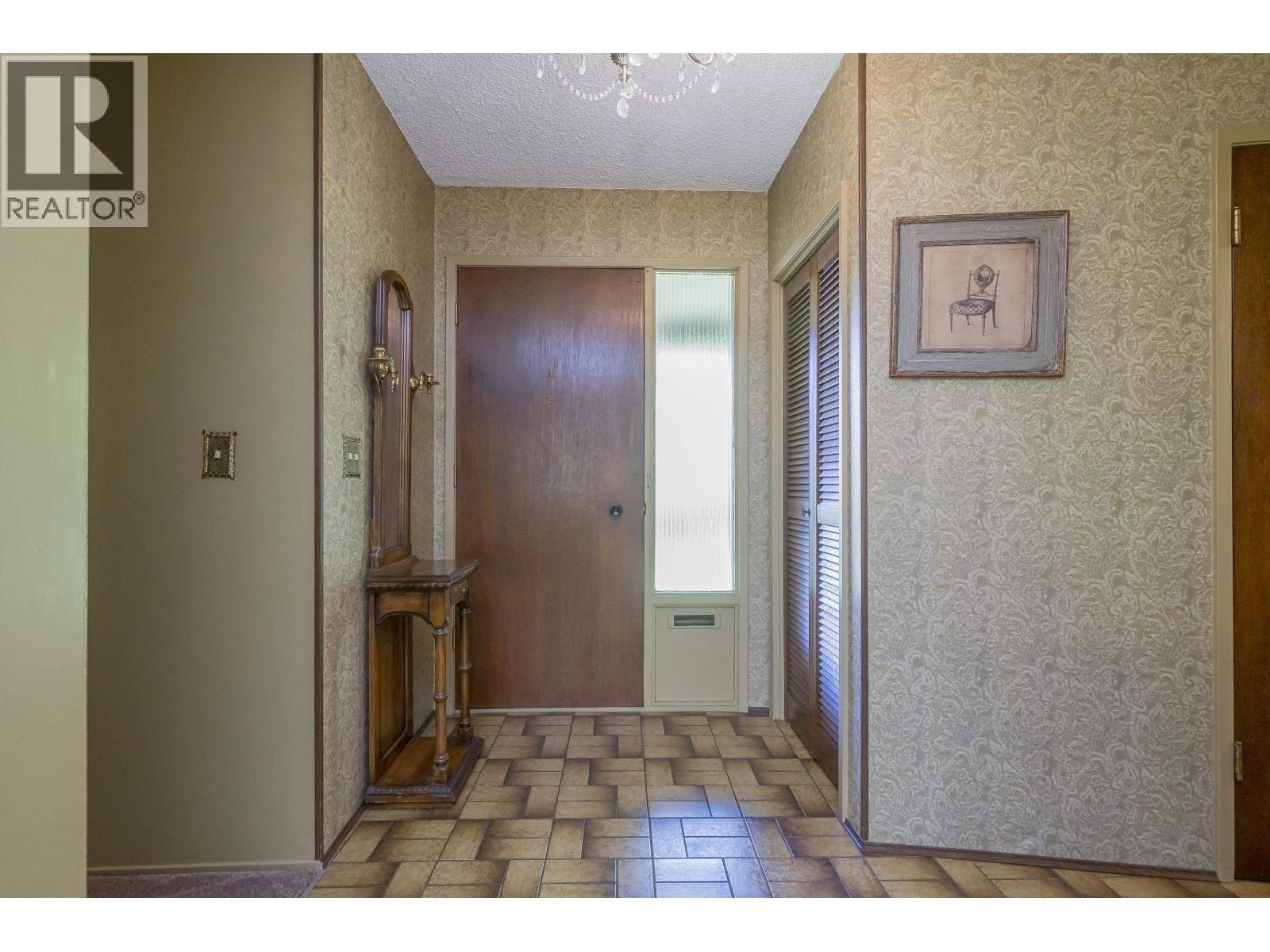 1168 Charland Avenue, Coquitlam, British Columbia  V3K 3L1 - Photo 4 - R3052833