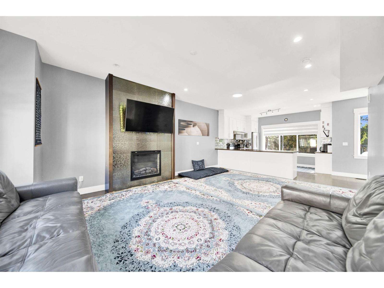 17 6971 122 Street, Surrey, British Columbia  V3W 1B6 - Photo 3 - R3052527