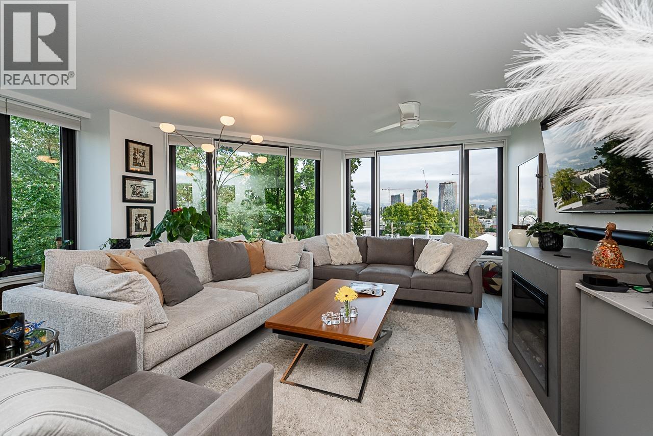 410 2201 Pine Street, Vancouver, British Columbia  V6J 5E7 - Photo 1 - R3051490
