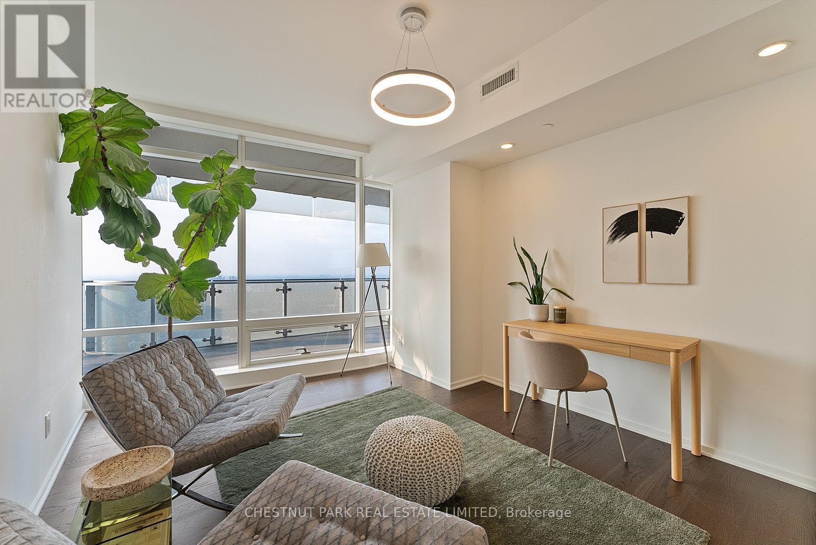 7006 - 1 Bloor Street E, Toronto, Ontario  M4W 0A8 - Photo 4 - C12429935