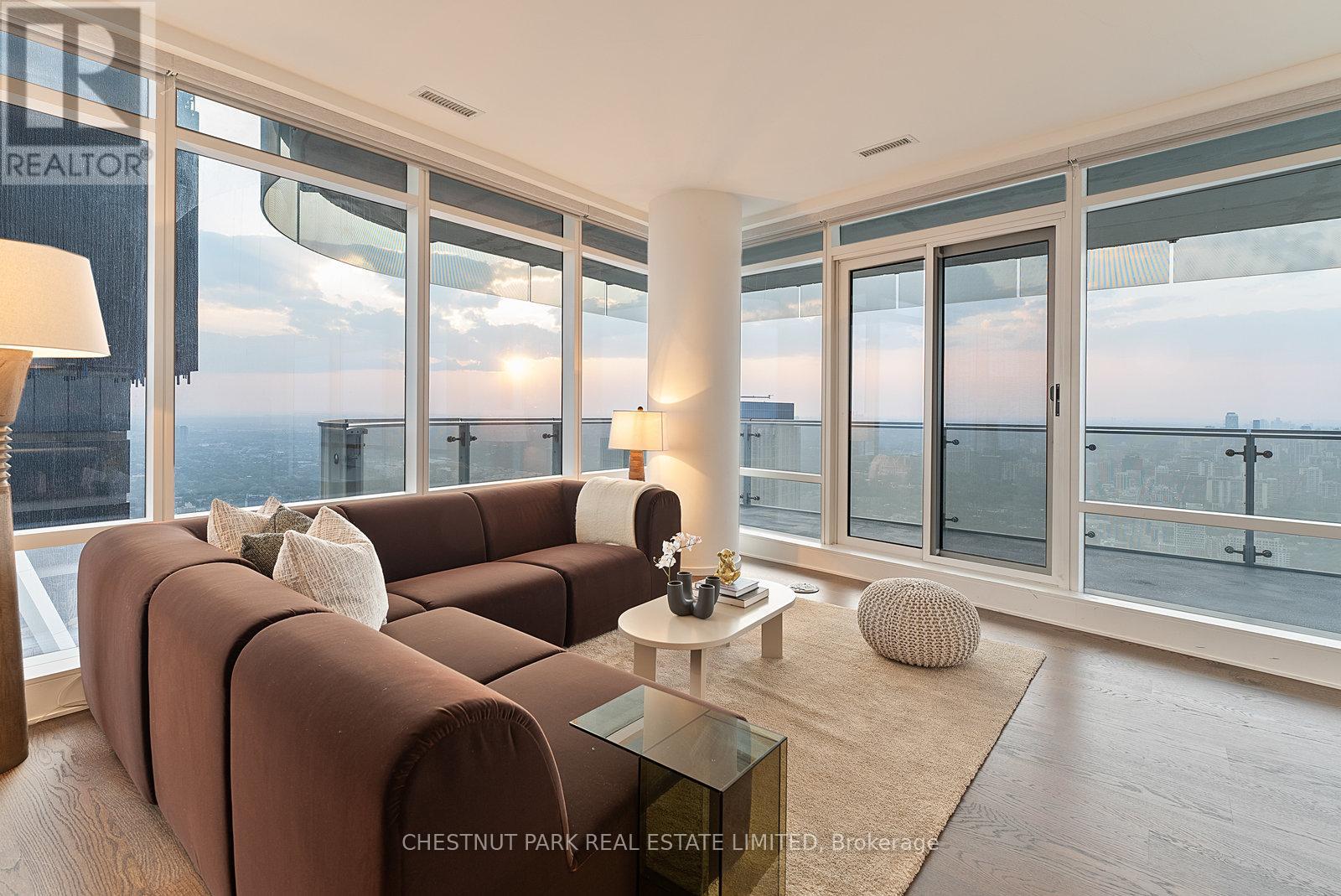 7006 - 1 Bloor Street E, Toronto, Ontario  M4W 0A8 - Photo 6 - C12429935