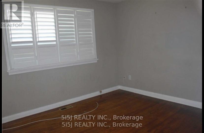 212 Lee Avenue, Whitby, Ontario  L1N 5L3 - Photo 4 - E12429938
