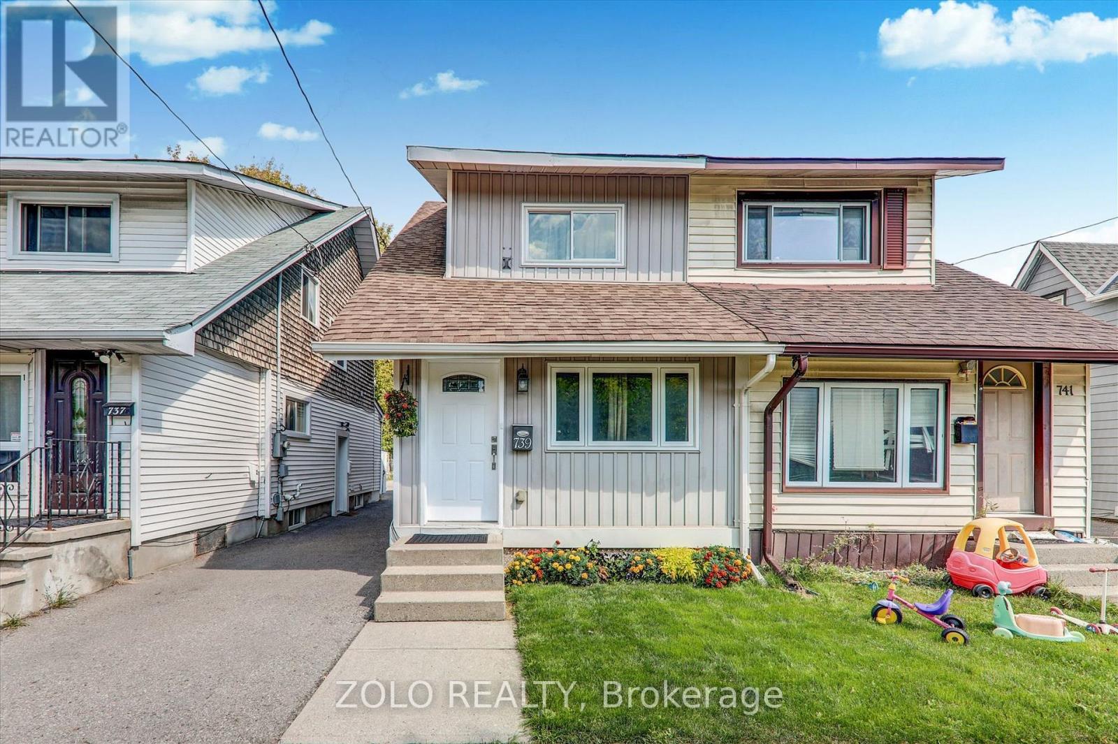 739 CEDAR STREET, Oshawa, Ontario