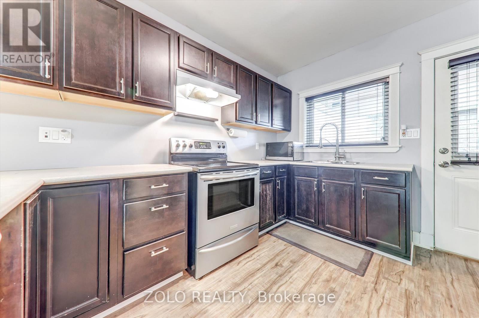 739 Cedar Street, Oshawa, Ontario  L1H 4M7 - Photo 10 - E12429940